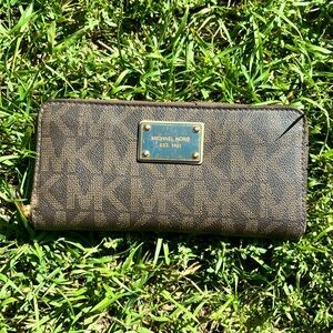 Michael Kors Signature Logo Wallet